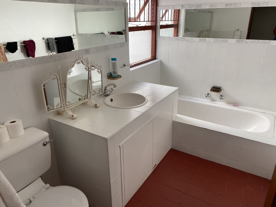 To Let 3 Bedroom Property for Rent in Seaside Longships Western Cape